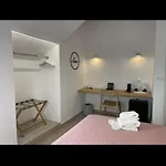 Πανσιόν White Myth Mykonos Town