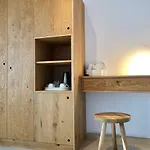 화이트 미스 Mykonos Town