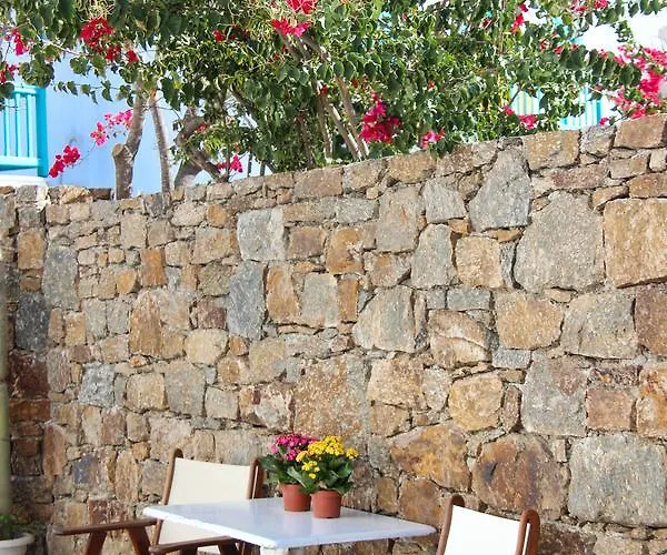 Гостевой дом White Myth 3*