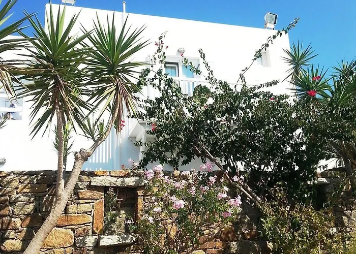 בית הארחה White Myth 3*