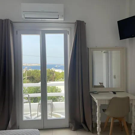 White Myth Guest house 3*