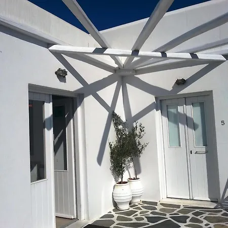 Guest house White Myth