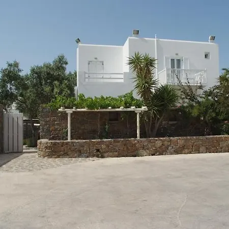 Guest house White Myth 3*