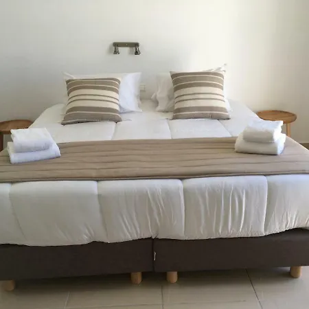 Guest house White Myth