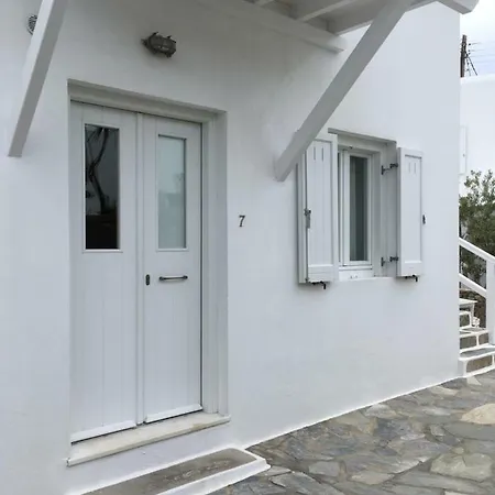 Guest house White Myth 3*