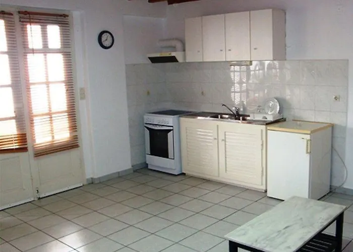 White Myth Πανσιόν