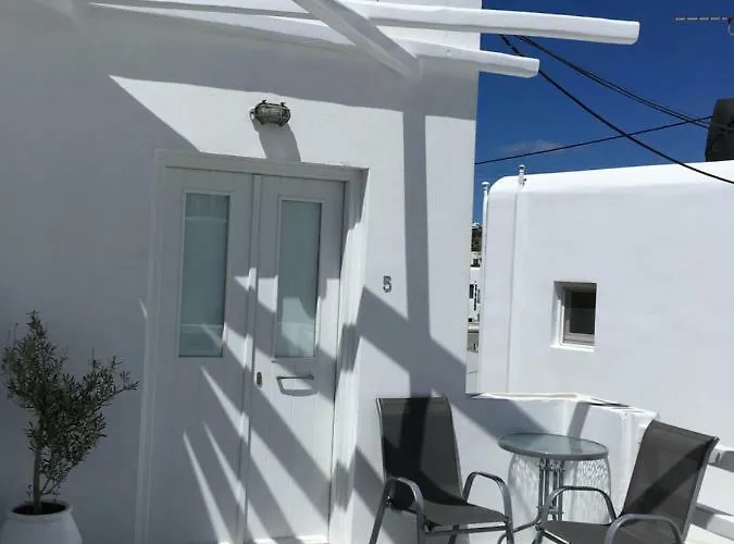 Πανσιόν White Myth